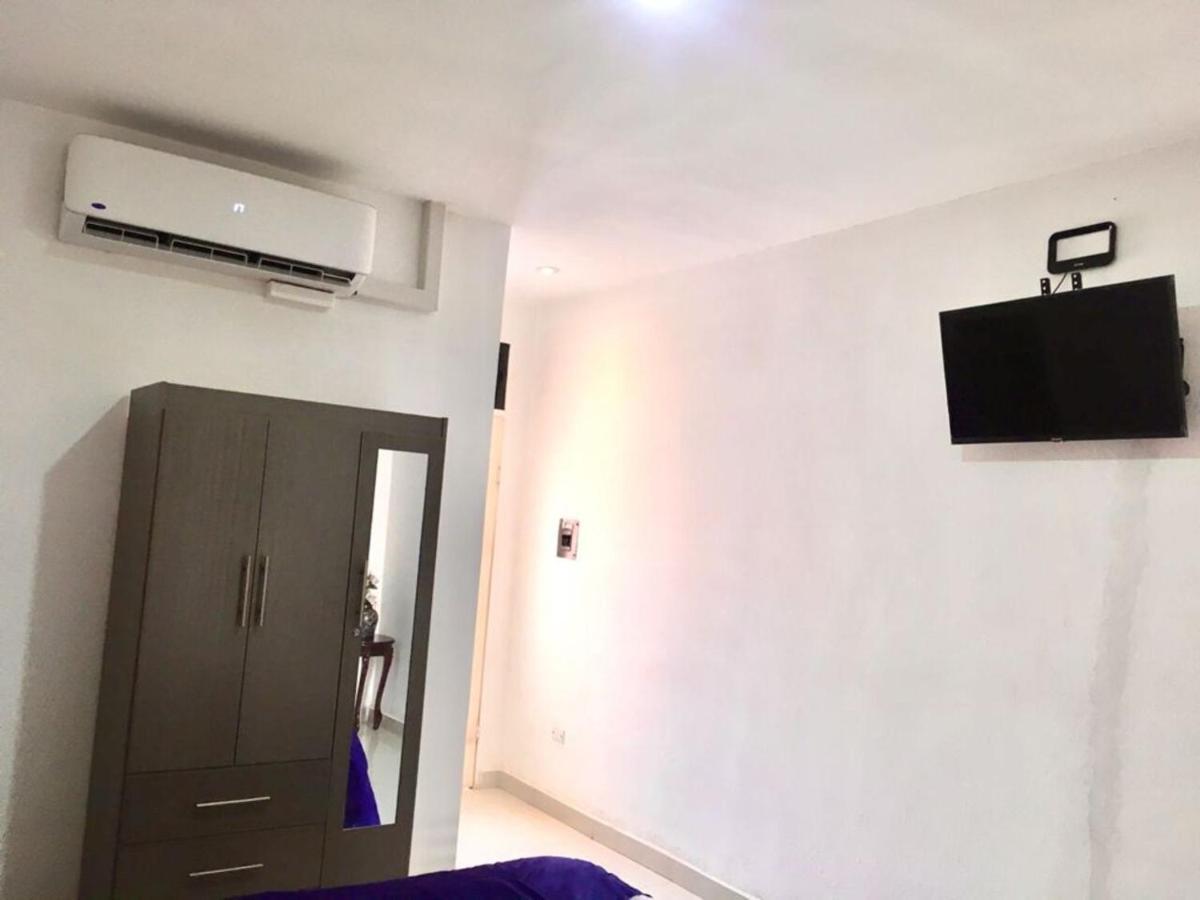 Suites Cervantes Chihuahua Buitenkant foto