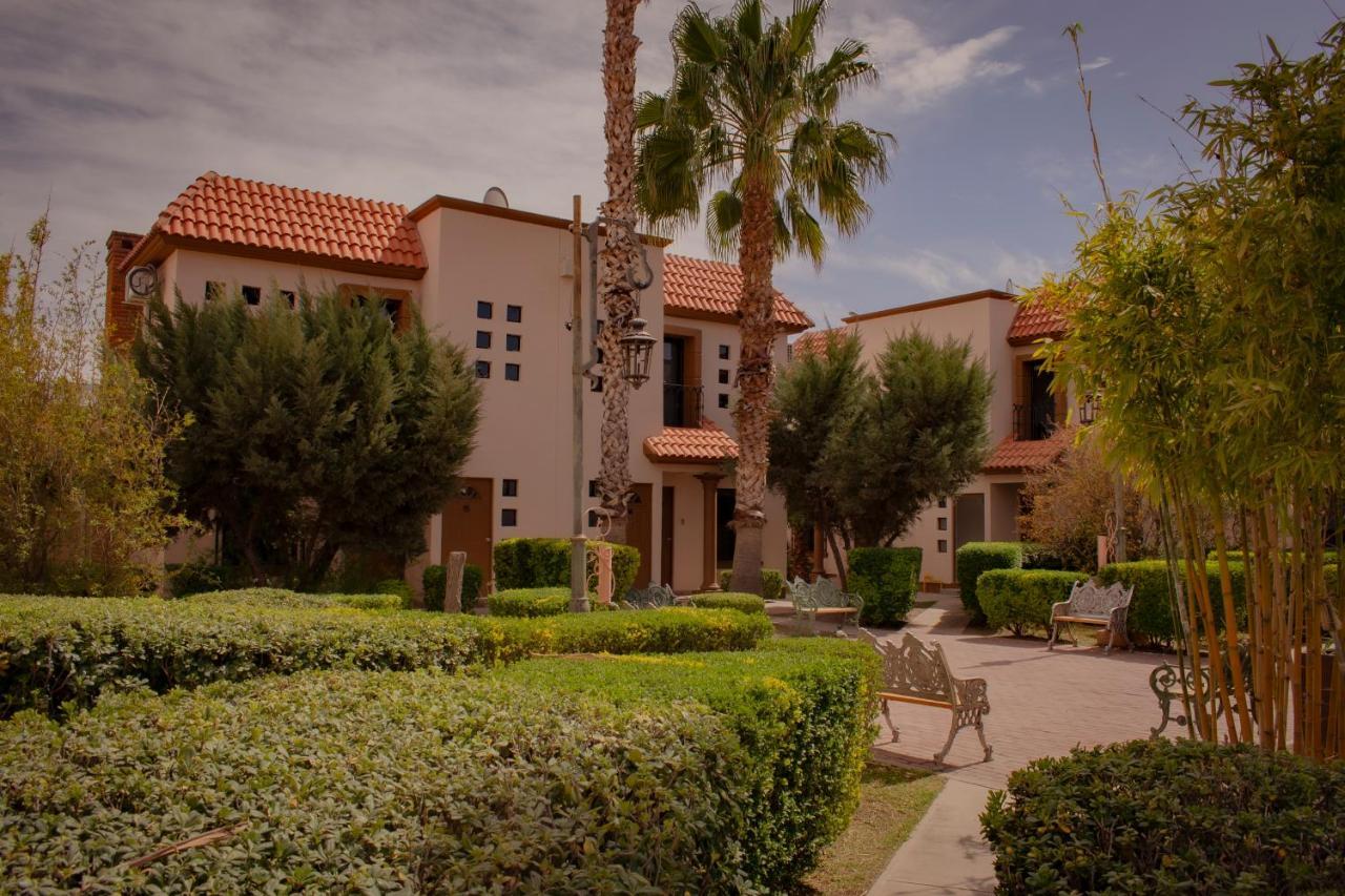 Suites Cervantes Chihuahua Buitenkant foto